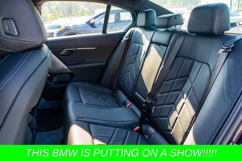 2025 BMW i5 40 - Photo 39