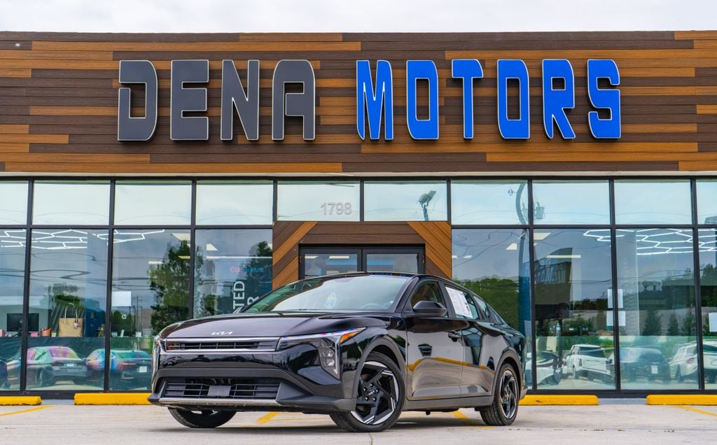 2025 Kia K4 EX AT's photo