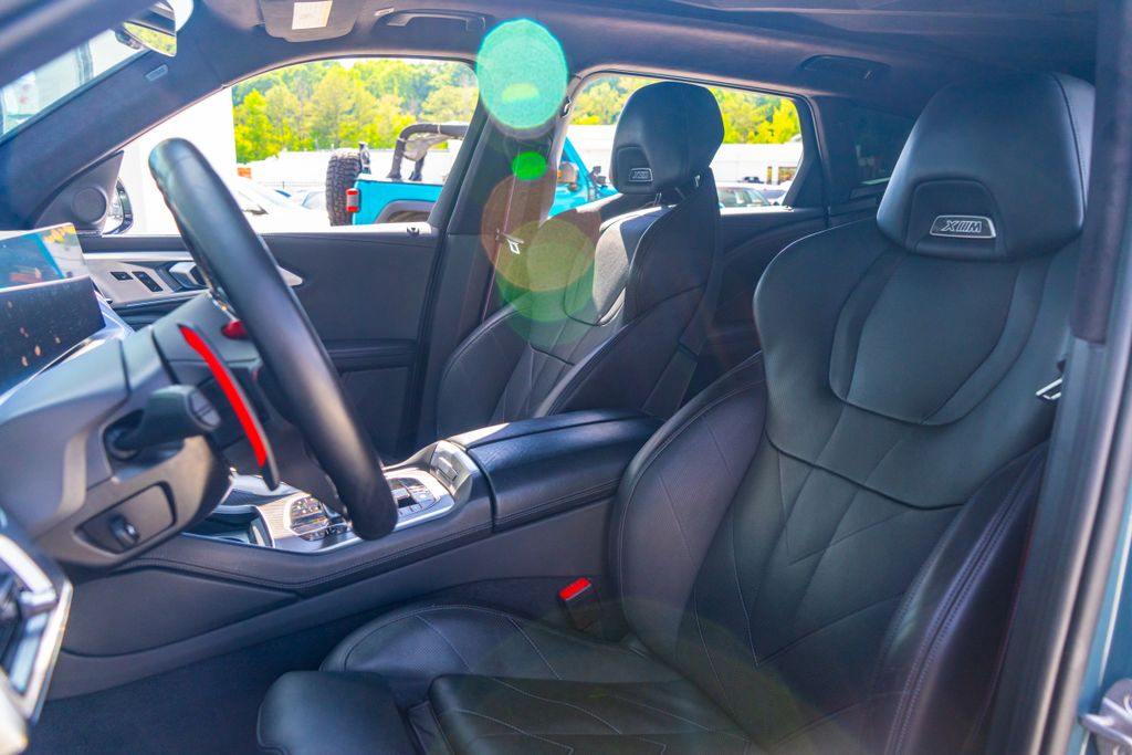 2023 BMW XM Base - Photo 41