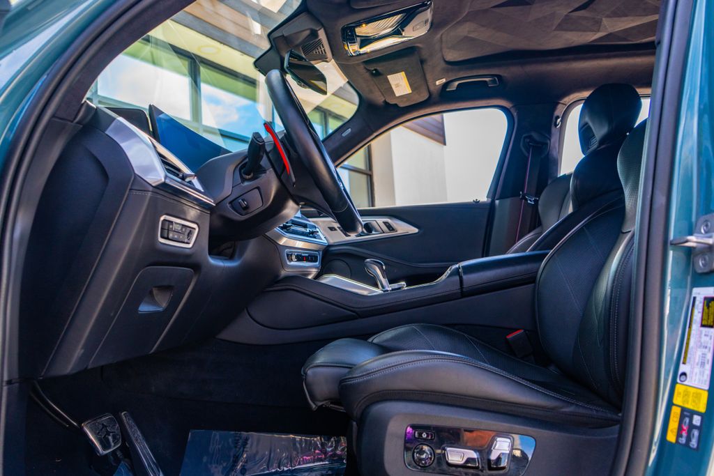 2023 BMW XM Base - Photo 42