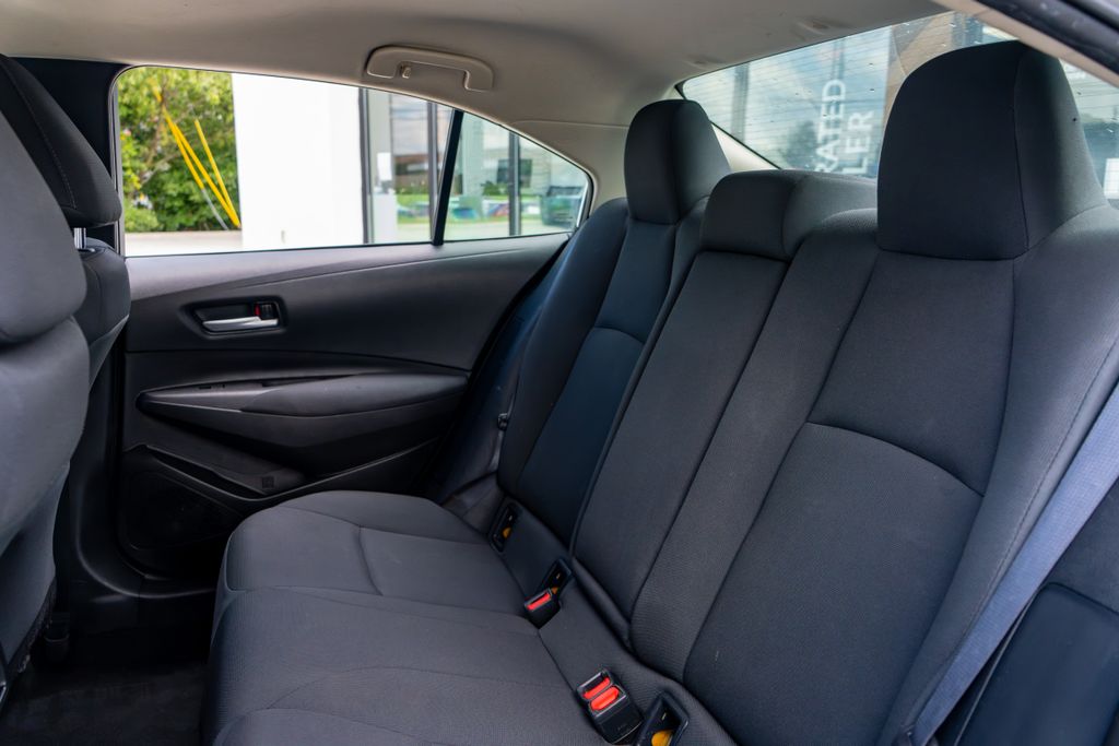 2021 Toyota Corolla LE - Photo 13