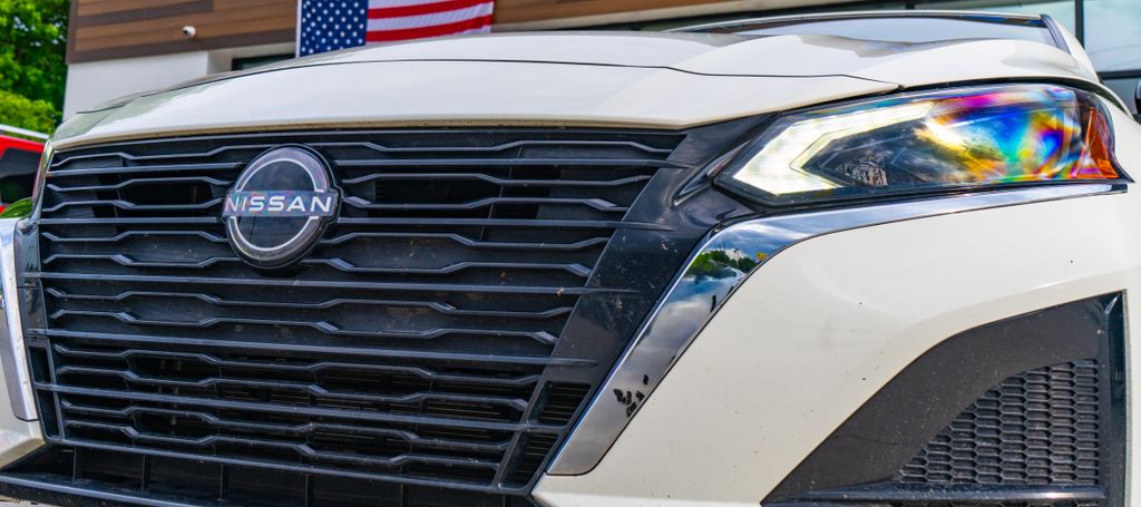 2025 Nissan Altima SV - Photo 10