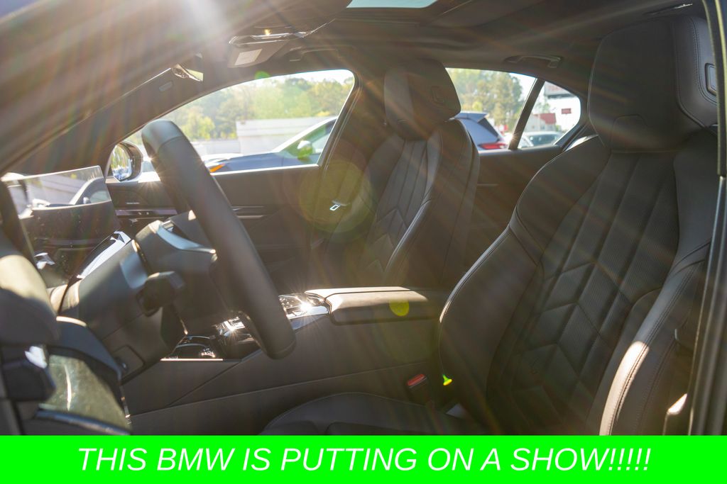 2025 BMW i5 40 - Photo 36