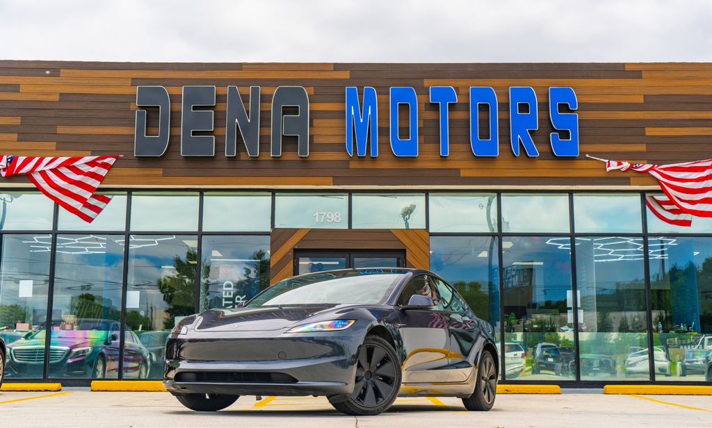 2024 Tesla Model 3 -'s photo