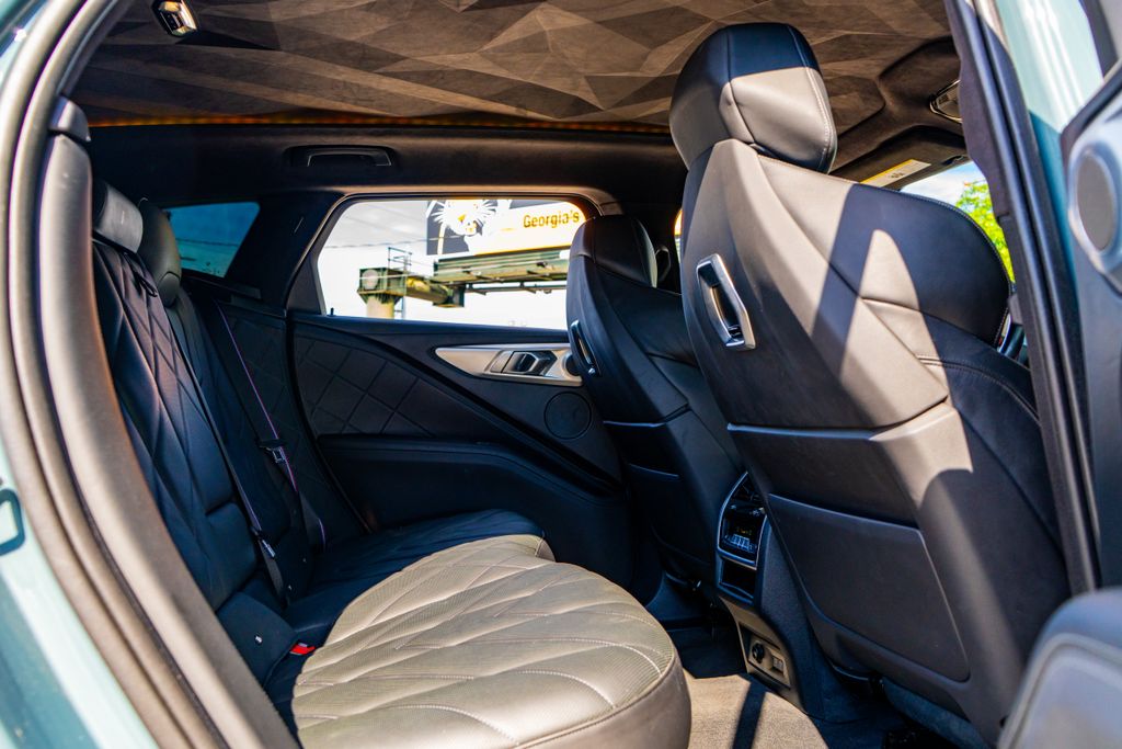 2023 BMW XM Base - Photo 48