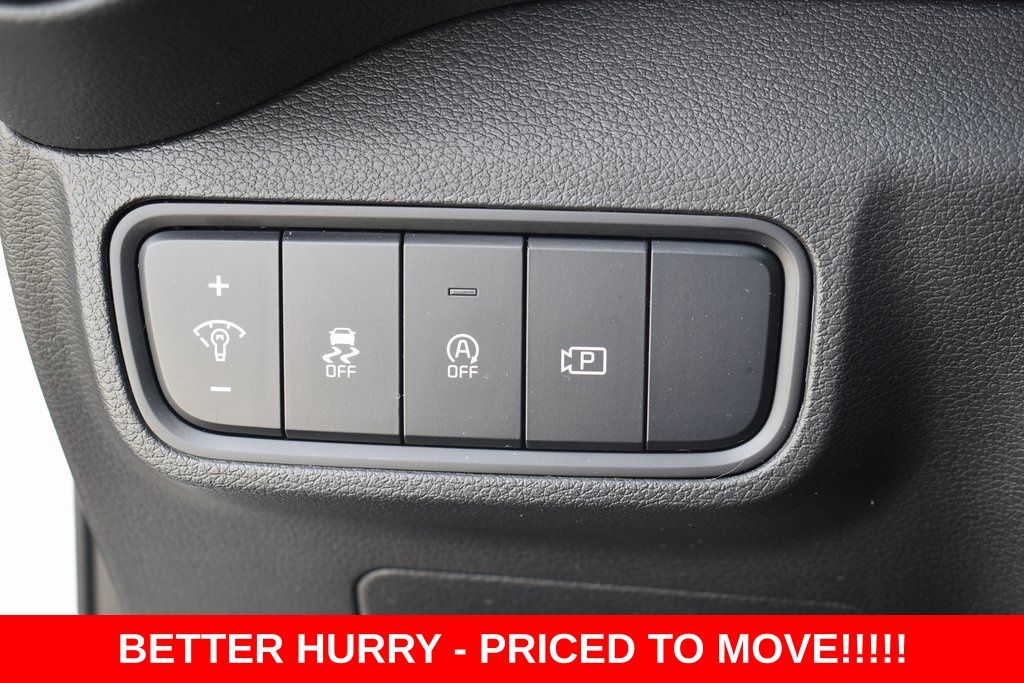 2023 Kia Soul EX - Photo 12