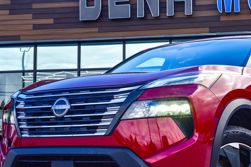 2024 Nissan Rogue SV photo 2