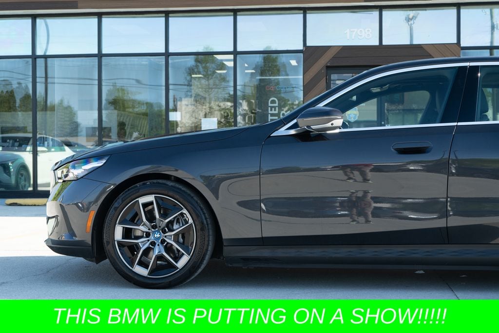 2025 BMW i5 40 - Photo 16