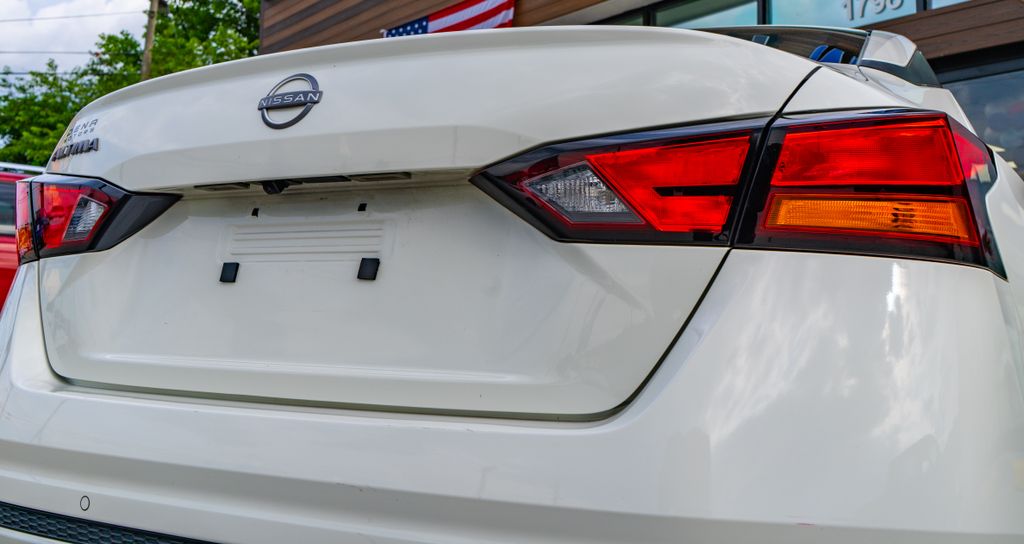 2025 Nissan Altima SV - Photo 18