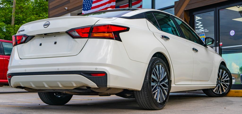 2025 Nissan Altima SV - Photo 22