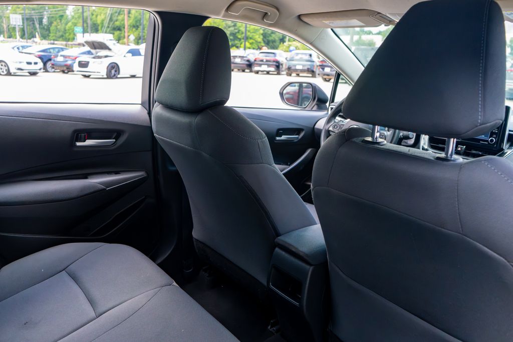 2021 Toyota Corolla LE - Photo 18