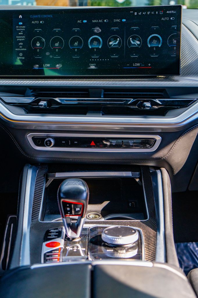 2023 BMW XM Base - Photo 57