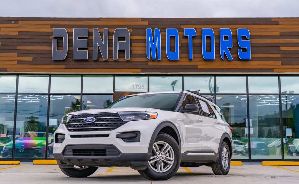 2022 Ford Explorer XLT RWD's photo