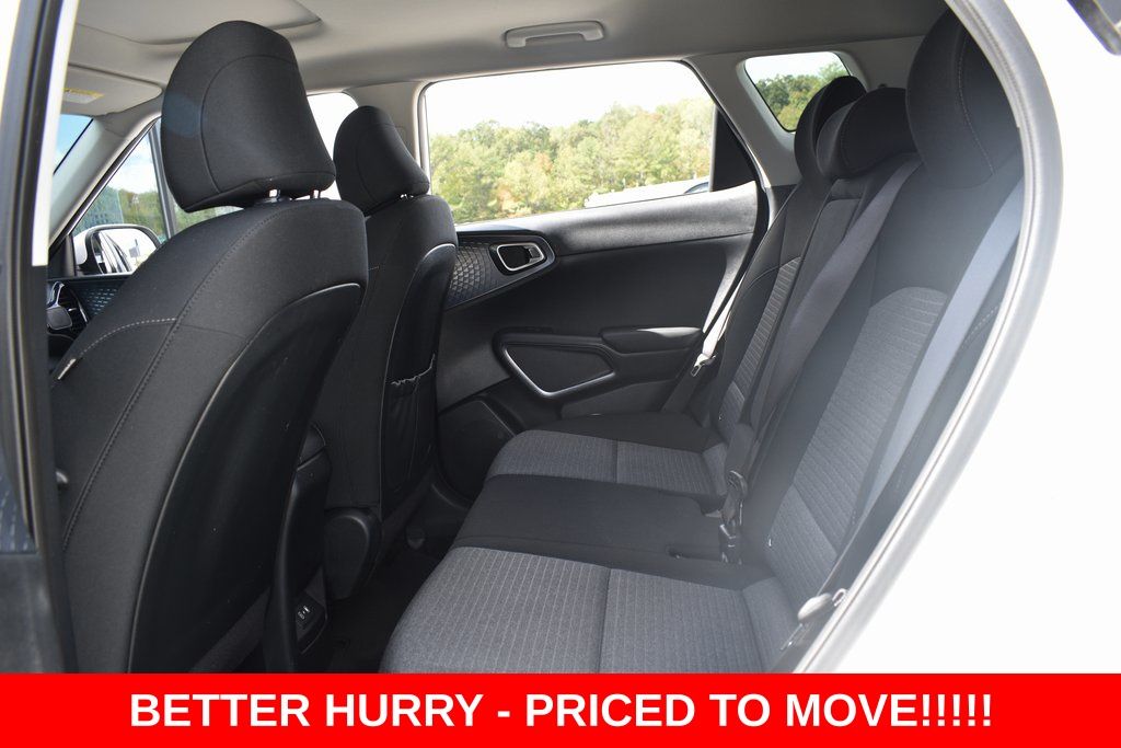 2023 Kia Soul EX - Photo 19