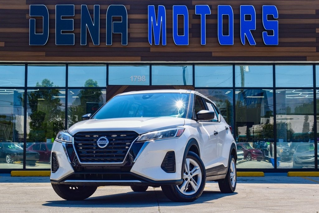 2023 Nissan Kicks