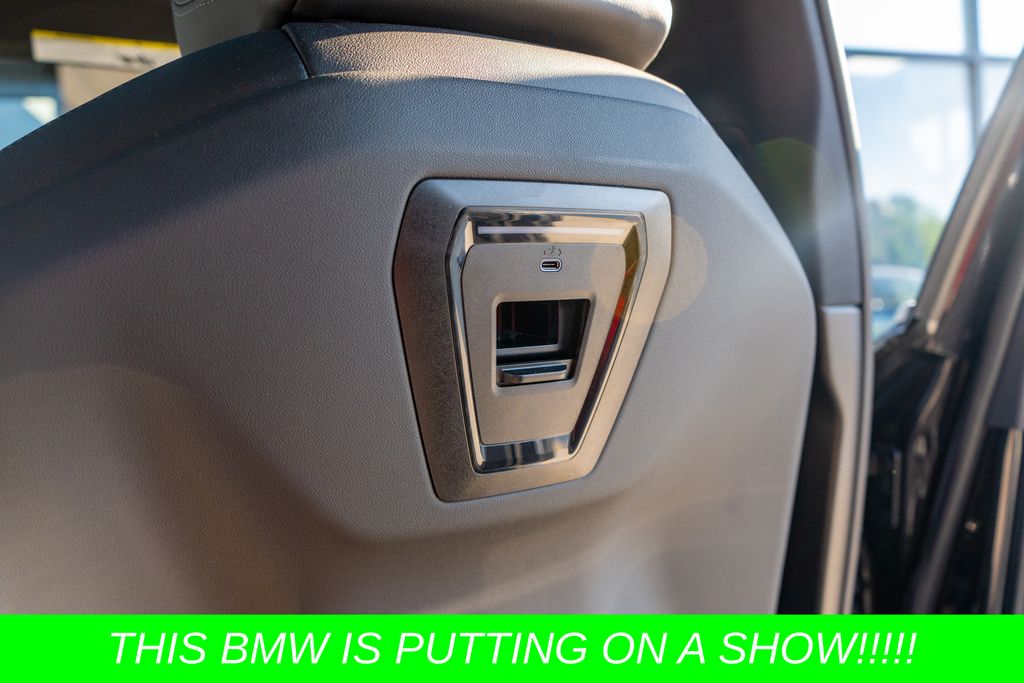 2025 BMW i5 40 - Photo 49