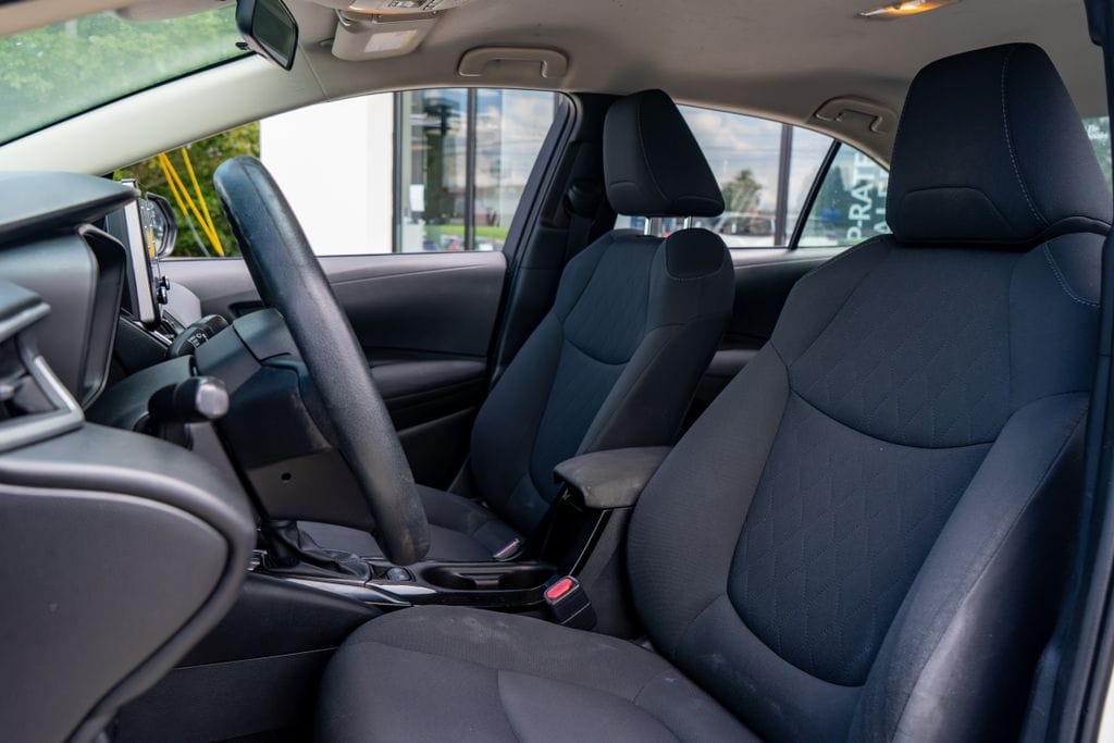 2021 Toyota Corolla LE - Photo 11