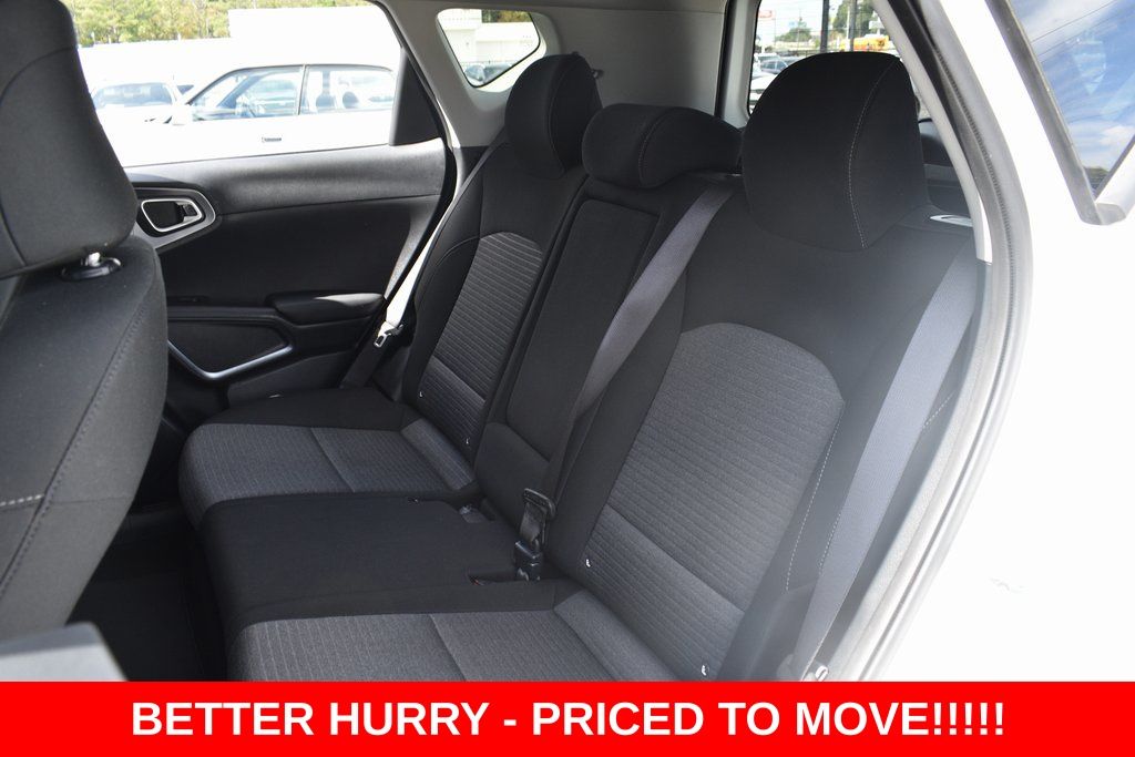 2023 Kia Soul EX - Photo 18