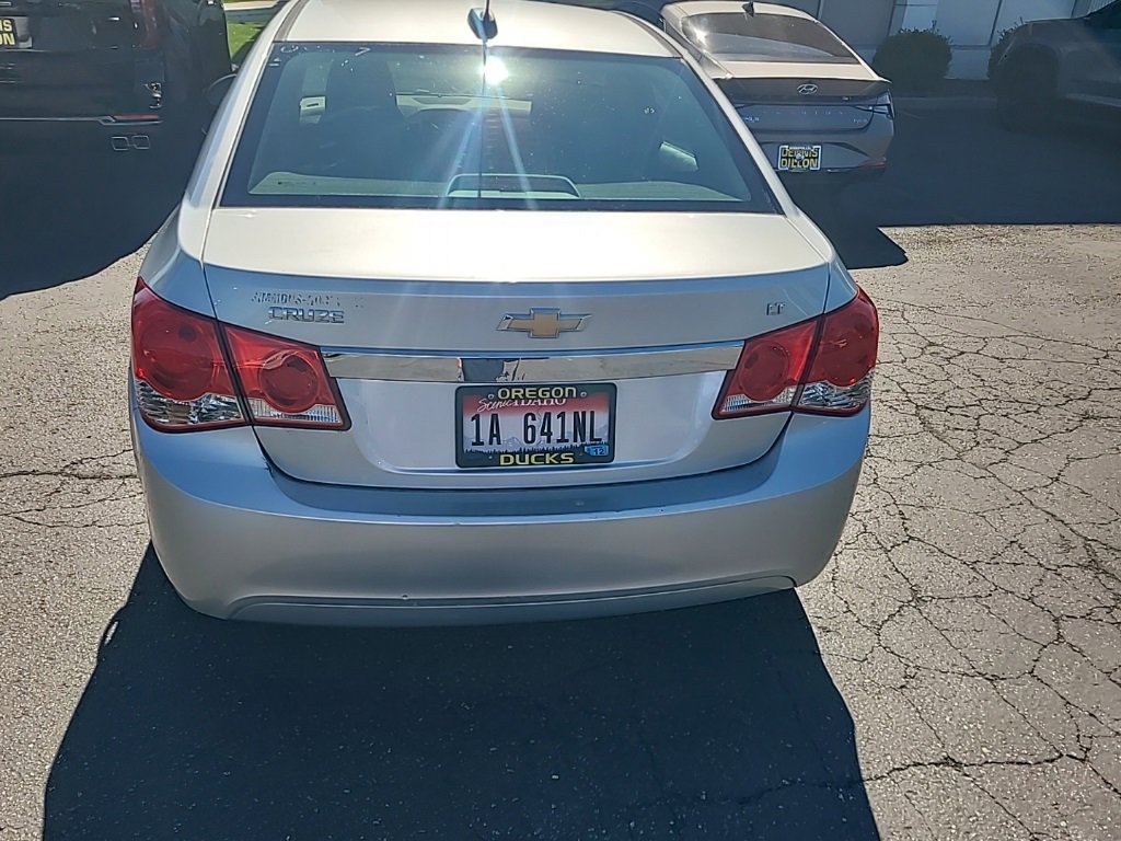 2015 Chevrolet Cruze photo 3