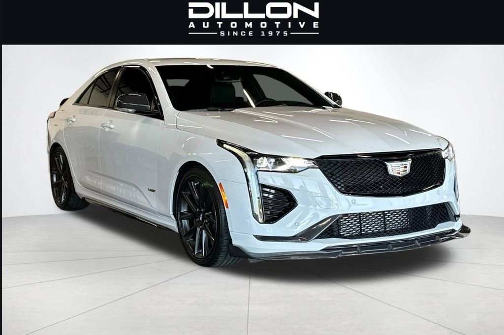2022 Cadillac CT4 V-Series AWD's photo
