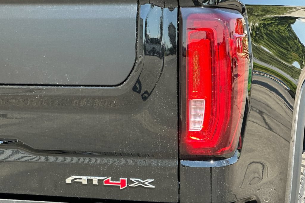 2026 GMC Sierra 1500 AT4X - Photo 24
