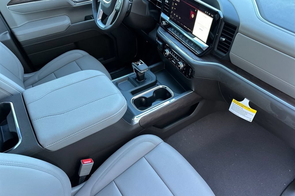2026 GMC Sierra 1500 SLT - Photo 15