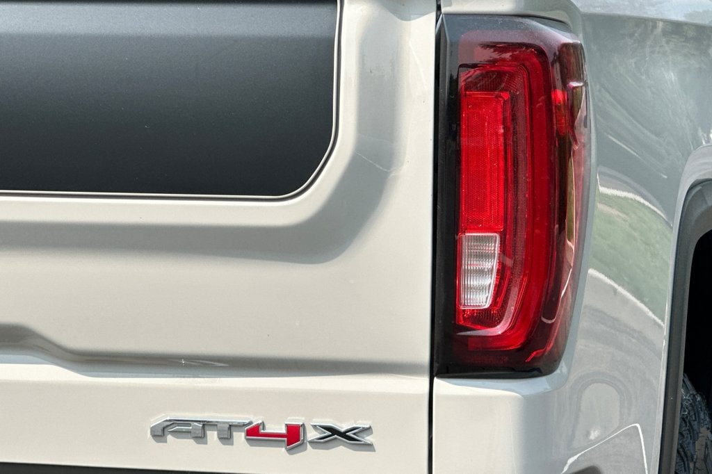 2026 GMC Sierra 1500 AT4X - Photo 26