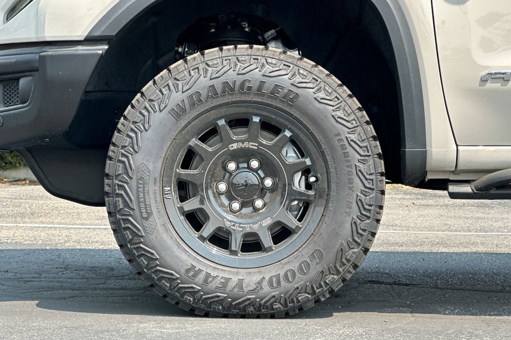 2026 GMC Sierra 1500 AT4X - Photo 27