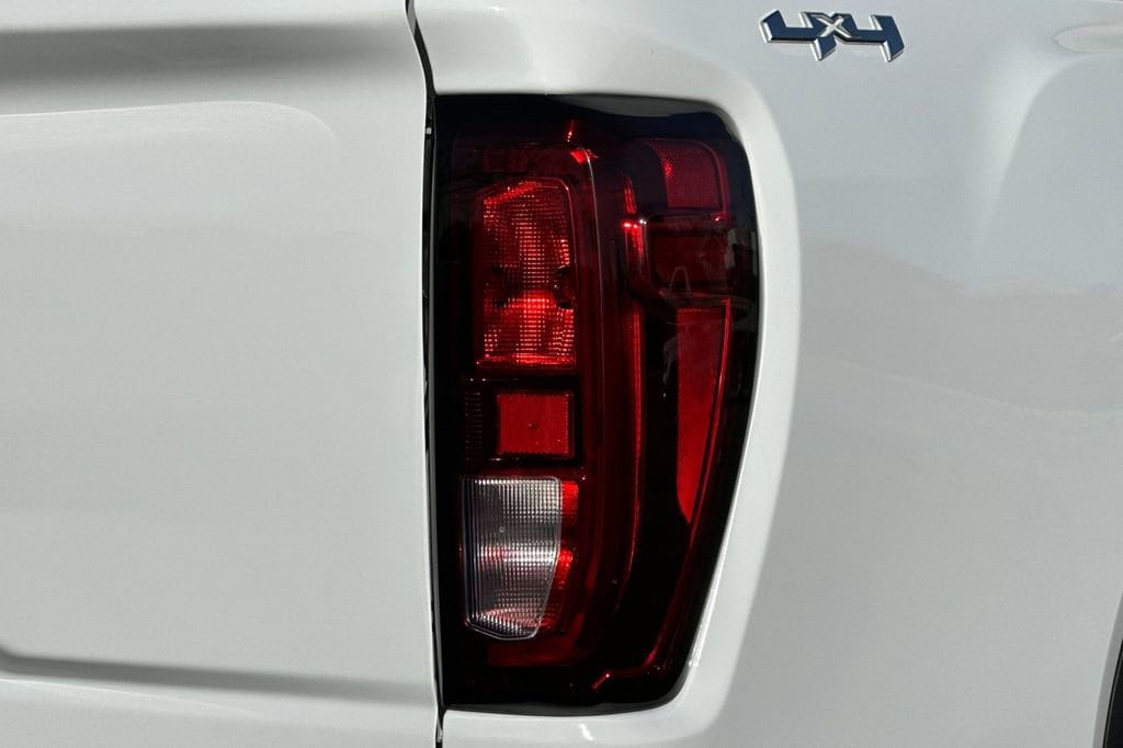 2025 GMC Sierra 2500HD Pro - Photo 19