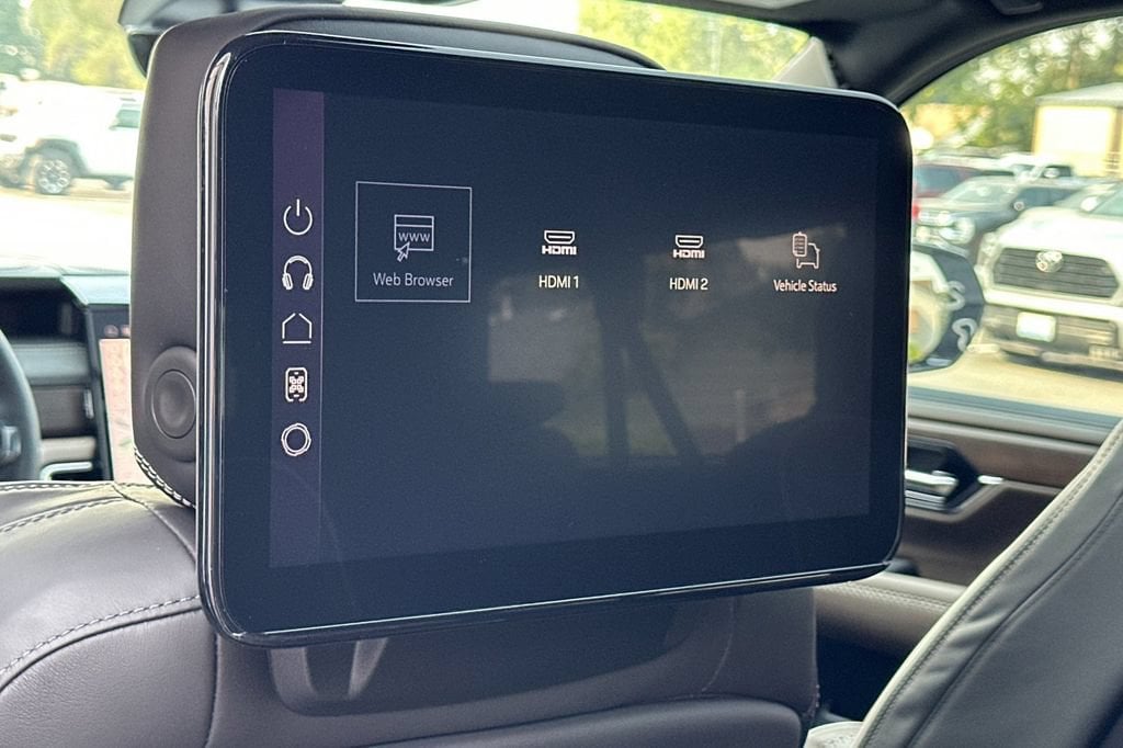 2026 GMC Yukon XL Denali Ultimate - Photo 12