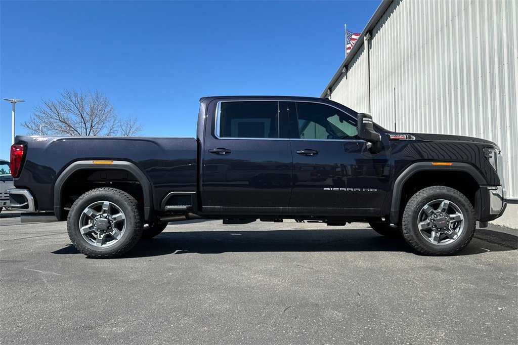 2025 Gmc Sierra 2500 HD SLE photo 4
