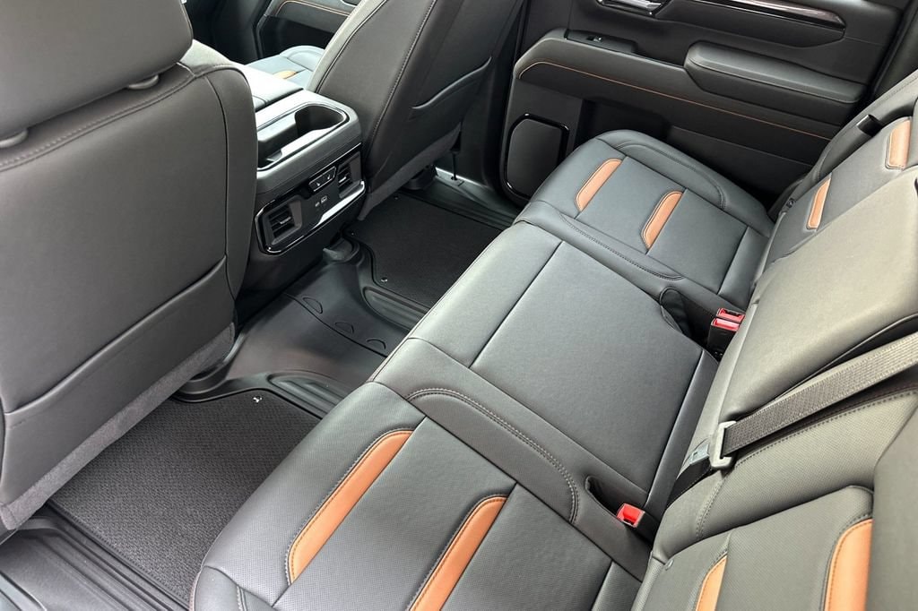 2026 GMC Sierra 3500HD AT4 - Photo 12