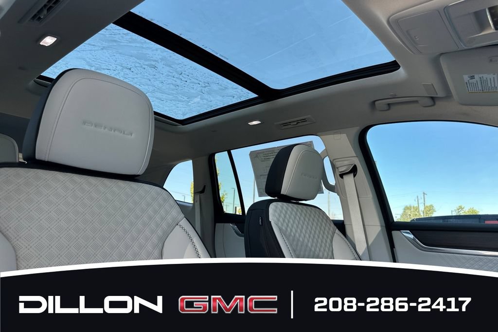 2026 GMC Acadia Denali - Photo 15