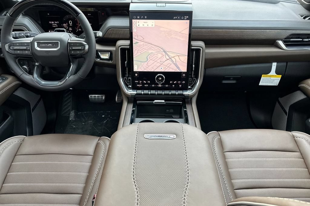 2026 GMC Yukon XL Denali Ultimate - Photo 10