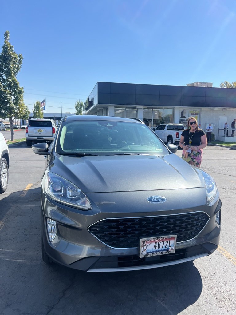 2020 Ford Escape SEL photo 2