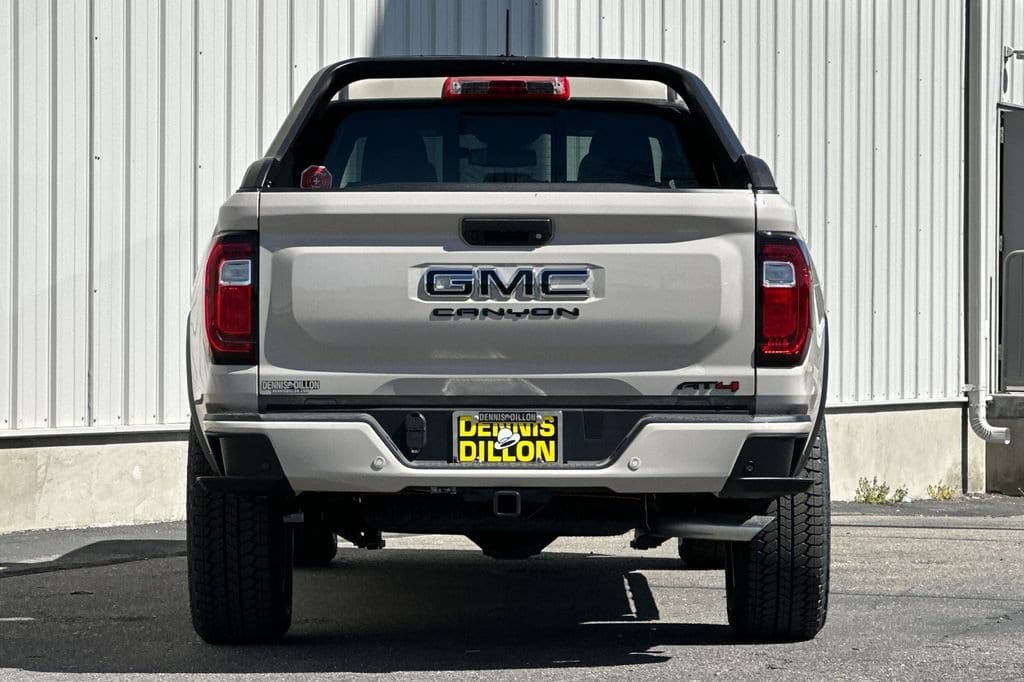 2026 GMC Canyon AT4 - Photo 8