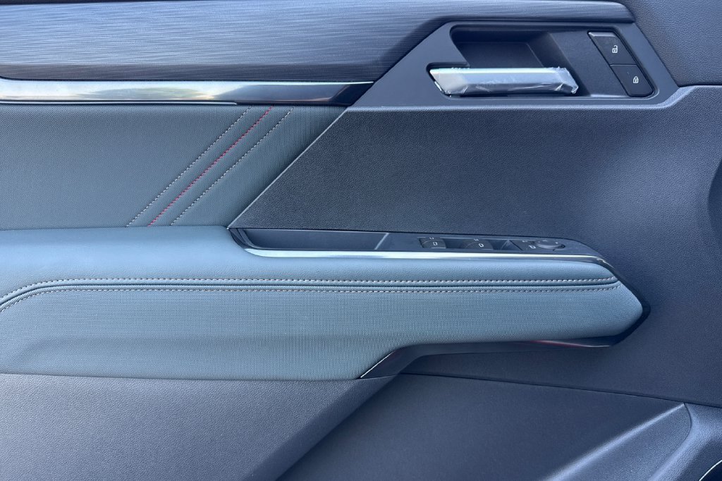 2026 GMC Acadia AT4 - Photo 12
