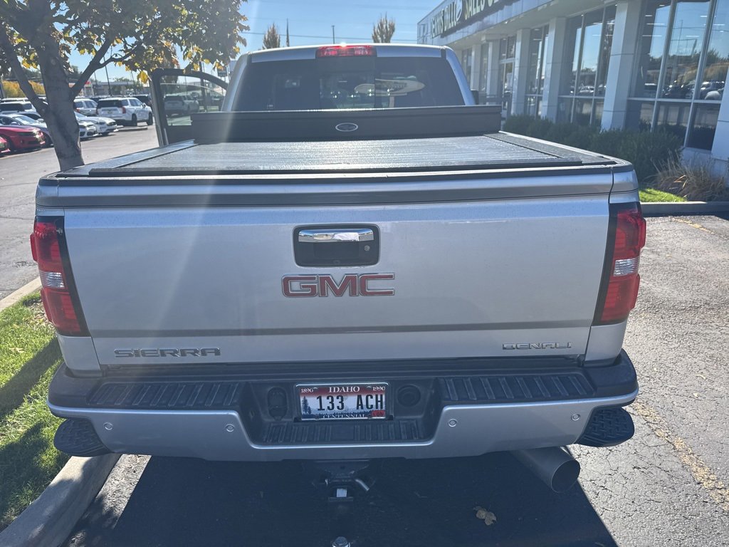 2018 Gmc Sierra 2500 HD Denali photo 4