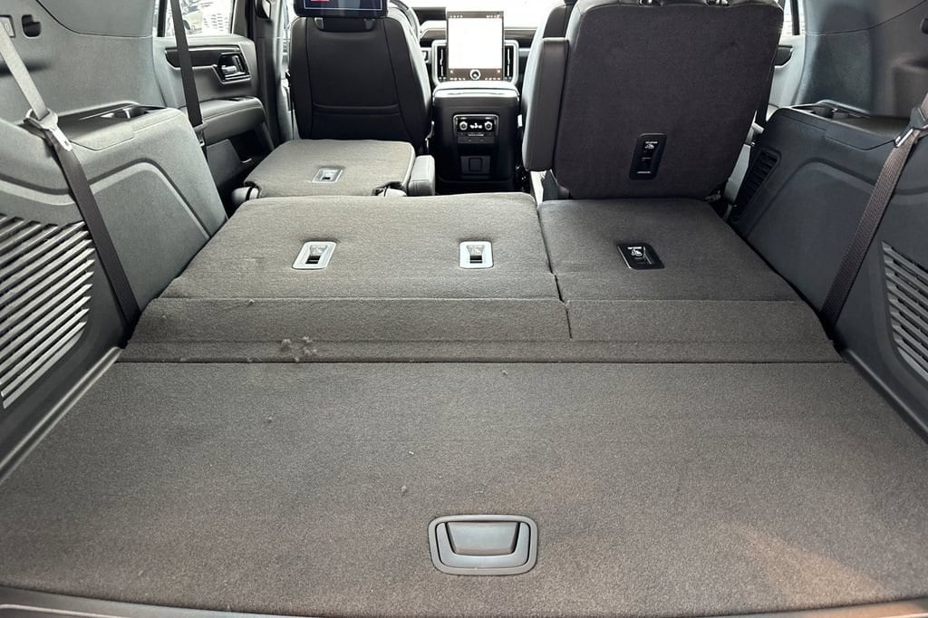 2026 GMC Yukon Elevation - Photo 17