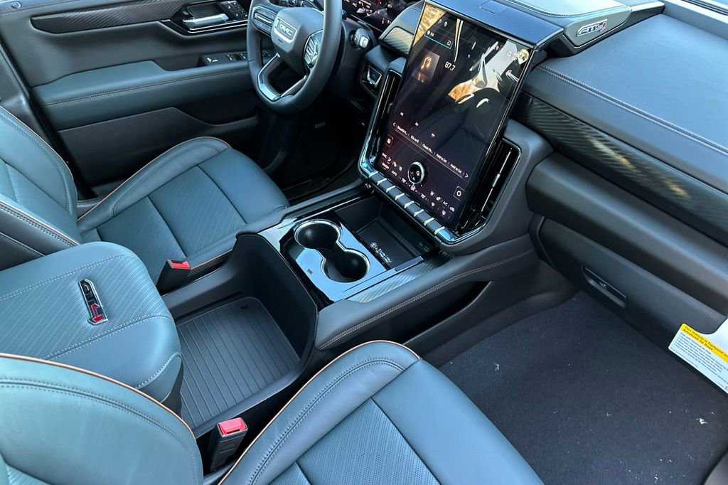 2026 GMC Yukon XL AT4 - Photo 15