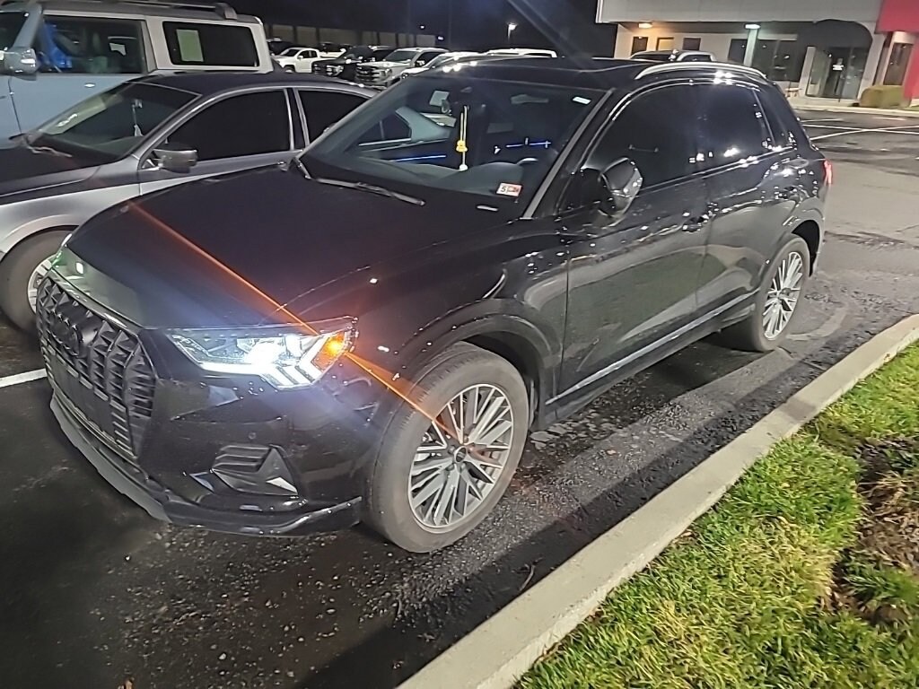 Used 2023 Audi Q3 40 Premium