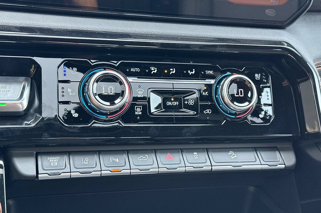 2026 GMC Sierra 3500HD AT4 - Photo 18