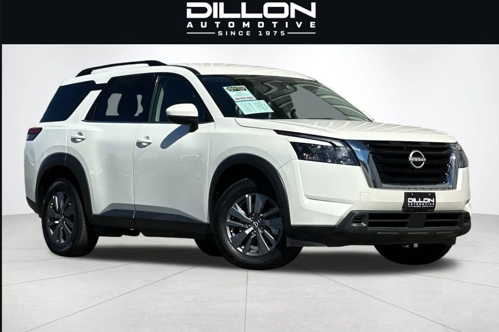 2024 Nissan Pathfinder SV 4WD's photo