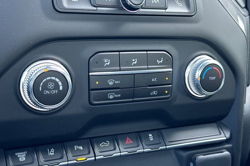 2025 GMC Sierra 2500HD Pro - Photo 14