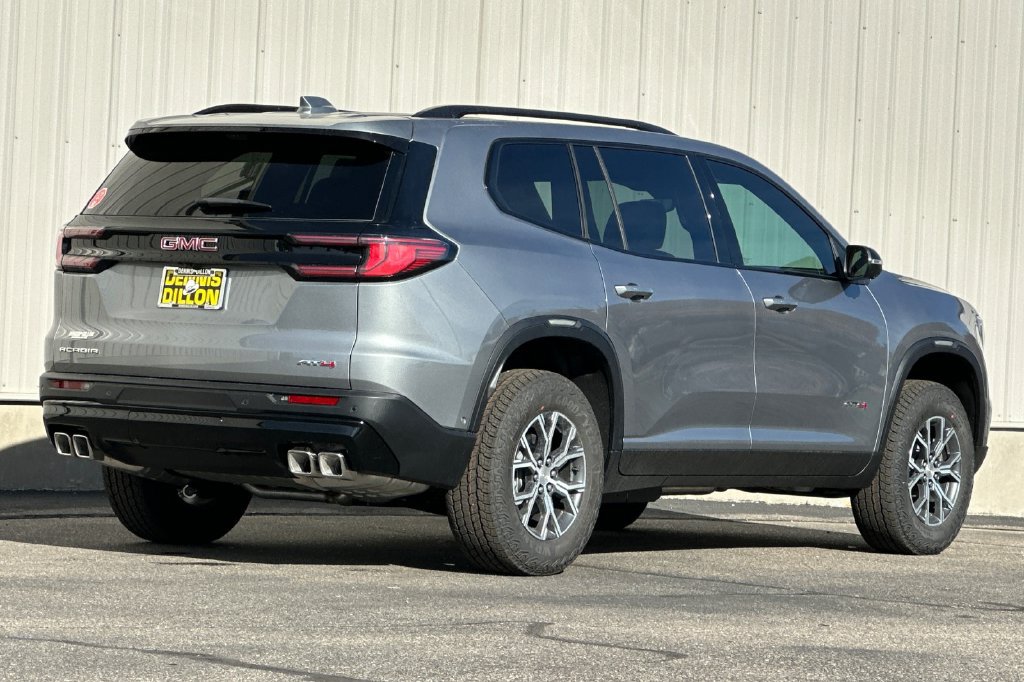 2026 GMC Acadia AT4 - Photo 7