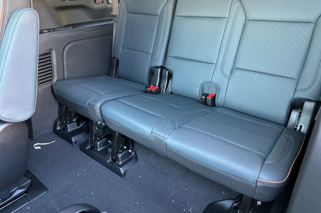 2026 GMC Yukon XL AT4 - Photo 13