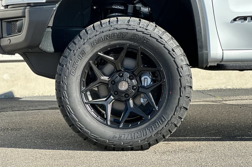 2026 GMC Sierra 1500 AT4X - Photo 22