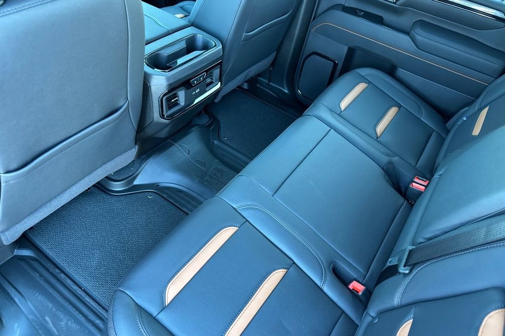 2026 GMC Sierra 3500HD AT4 - Photo 10