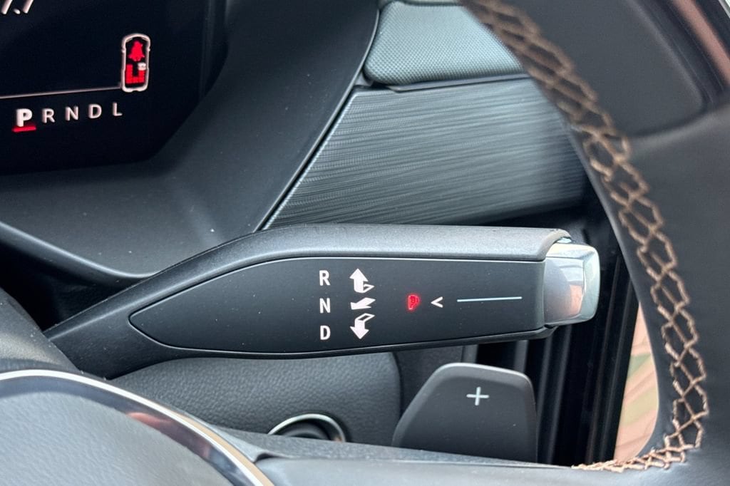 2026 GMC Acadia AT4 - Photo 23