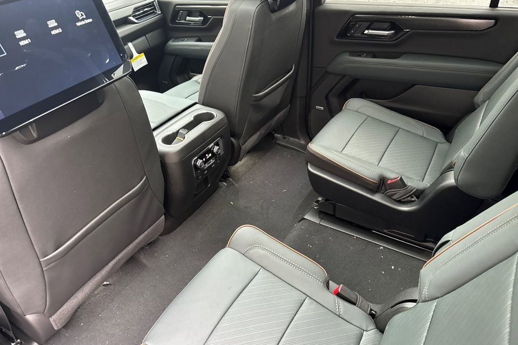 2026 GMC Yukon XL AT4 - Photo 9